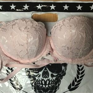 Victoria’s Secrets Pink Bra 34C